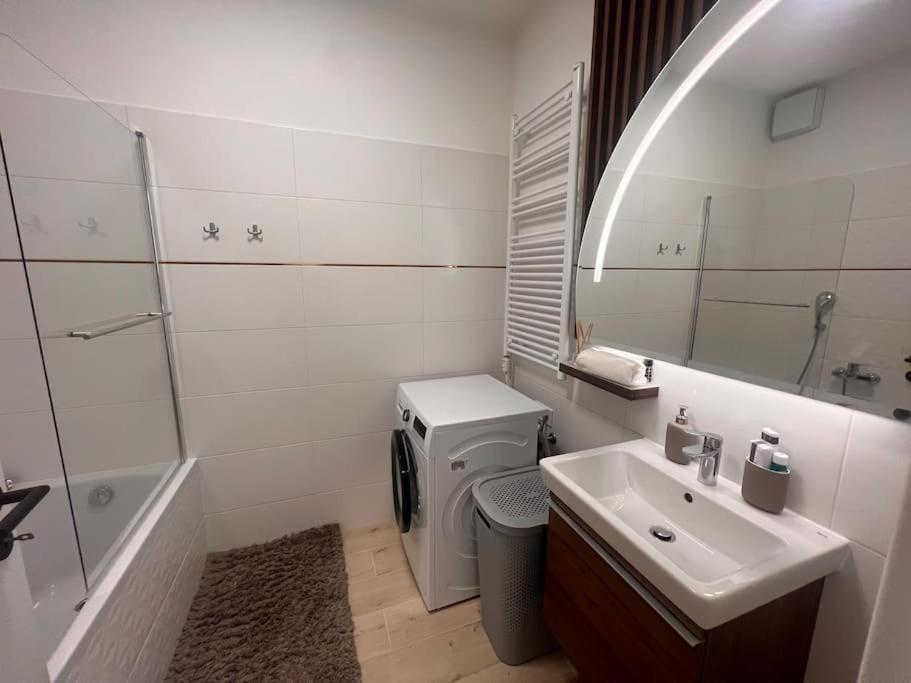 Karzo Property Lk 206 ブダペスト エクステリア 写真